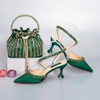 2023 Мода Секси банкет зелен цвят кристал и диамант верига декорация високи токчета и метални шнур съединител чанта