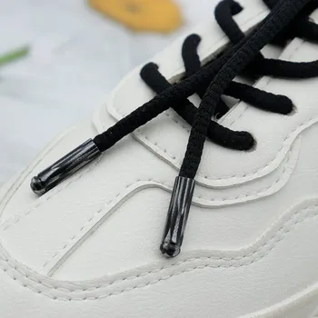  4pcs / комплект куршум безшевни метални връзки за обувки съвети завършва 5 * 20 мм подмяна ремонт aglets DIY маратонки комплекти черно-бели цветове