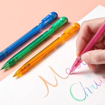  6pcs Япония Uni M5-102C Цветни механични моливи води Nano Dia Color Refills 0.5mm 202NDC Писане на консумативи за рисуване