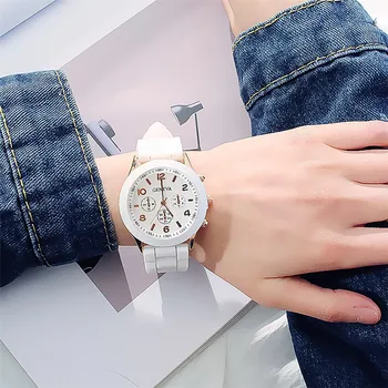 Solid Watch Дамски ежедневни часовници Дамски спортни прости рокля Кварцов ръчен часовник Женски часовници Relogios Feminino Casual Watch